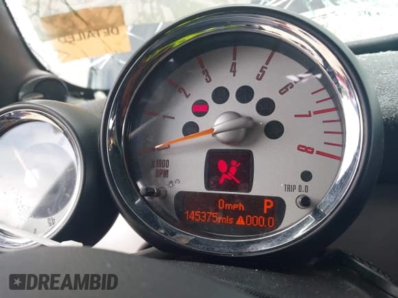 ✅ 2011 MINI Convertible • VIN: WMWZN3C55BTZ78056 • Lot: 42698584. Listed on IAAI with 145,375 mi. Free auction sales archive from the USA and detailed vehicle history report at DreamBid. Image 7.