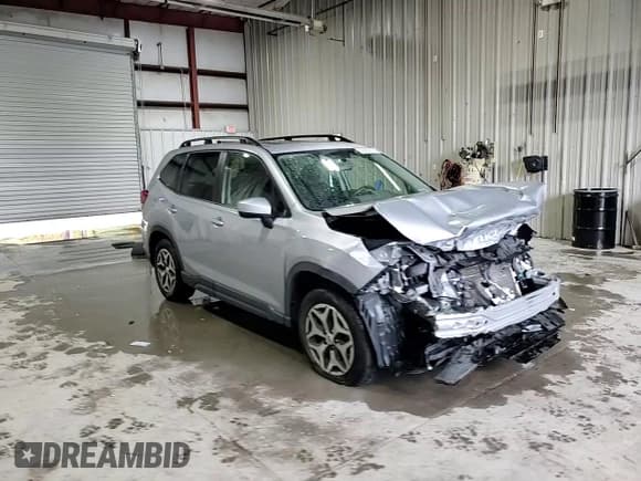 ✅ 2024 Subaru Forester Premium • VIN: JF2SKACC9RH405451 • Lot: 82606815. Listed on Copart with 79,587 mi. Free auction sales archive from the USA and detailed vehicle history report at DreamBid. Image 15.