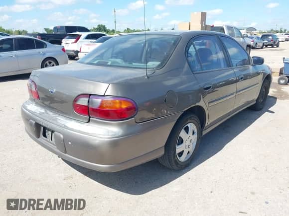 2000 Chevrolet Malibu z VIN 1G1ND52J4Y6170649, wystawiony jako IAAI lot #42821484 z przebiegiem 175 192 mil mil oraz . Historia ofert i sprzedaży dostępna na DreamBid. Obrazek 4.