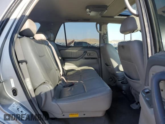 ✅ 2002 Toyota Sequoia Limited • VIN: 5TDBT48A62S113763 • Lot: 88865635. Wystawiony na Copart z przebiegiem 213 716 mil. Bezpłatny archiwum sprzedaży aukcyjnych z USA i szczegółowy raport historii pojazdu na DreamBid. Zdjęcie 10.