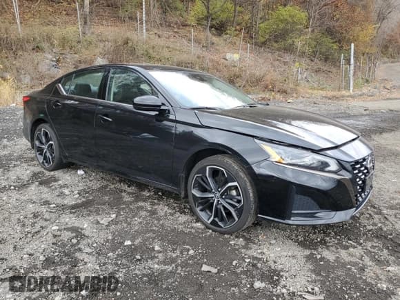 ✅ 2023 Nissan Altima SR • VIN: 1N4BL4CW4PN408592 • Lot: 85436855. Listed on Copart with 32,983 mi. Free auction sales archive from the USA and detailed vehicle history report at DreamBid. Image 4.