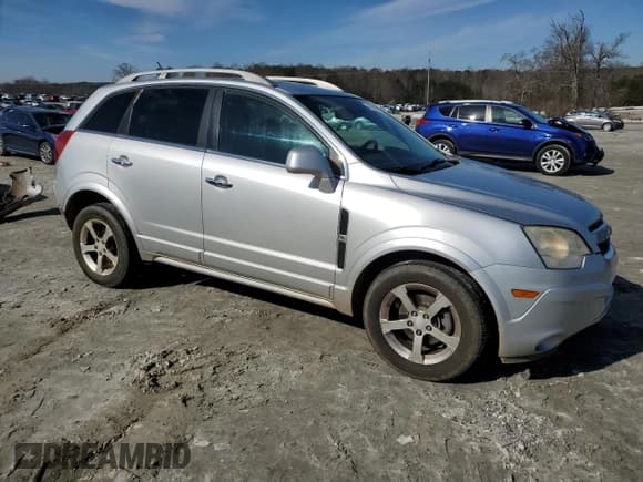 ✅ 2013 Chevrolet Captiva Sport LT • VIN: 3GNAL3EK3DS552038 • Lot: 42969635. Wystawiony na Copart z przebiegiem 135 664 mil. Bezpłatny archiwum sprzedaży aukcyjnych z USA i szczegółowy raport historii pojazdu na DreamBid. Zdjęcie 4.
