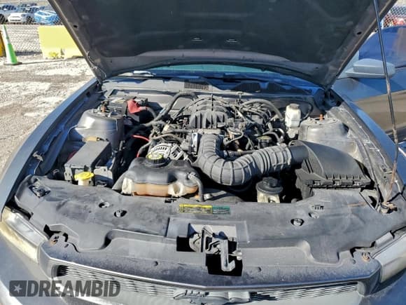 ✅ 2010 Ford Mustang V6 • VIN: 1ZVBP8AN7A5106976 • Lot: 95937645. Listed on Copart with 152,172 mi. Free auction sales archive from the USA and detailed vehicle history report at DreamBid. Image 11.