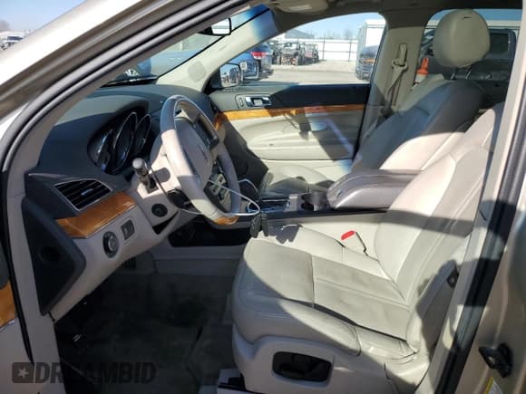 ✅ 2011 Lincoln MKT • VIN: 2LMHJ5AR9BBJ52371 • Лот: 42645495. Опубликован ранее на Copart с пробегом 137 157 миль. Бесплатный доступ к архиву аукционных продаж из США и подробный отчёт об истории автомобиля на DreamBid. Изображение 7.