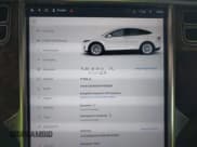 ✅ 2017 Tesla Model X 90D • VIN: 5YJXCBE20HF055203 • Lot: 43812401. Wystawiony na IAAI z przebiegiem 77 169 mil. Bezpłatny archiwum sprzedaży aukcyjnych z USA i szczegółowy raport historii pojazdu na DreamBid. Zdjęcie 7.