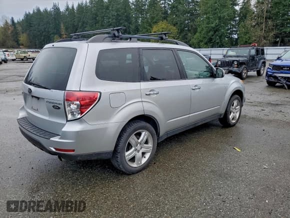 ✅ 2009 Subaru Forester X Limited • VIN: JF2SH64679H716266 • Лот: 95510775. Опубликован ранее на Copart с пробегом 136 262 миль. Бесплатный доступ к архиву аукционных продаж из США и подробный отчёт об истории автомобиля на DreamBid. Изображение 3.