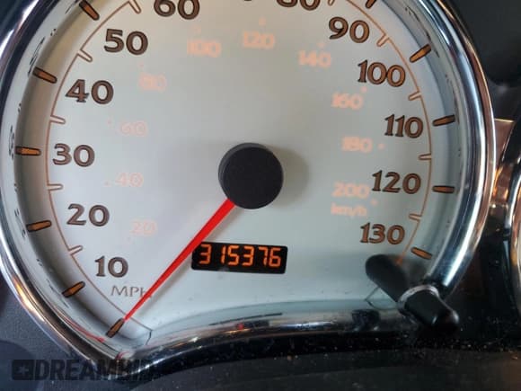 ✅ 2006 Saturn VUE • VIN: 5GZCZ63456S856698 • Lot: 47725255. Wystawiony na Copart z przebiegiem 315 376 mil. Bezpłatny archiwum sprzedaży aukcyjnych z USA i szczegółowy raport historii pojazdu na DreamBid. Zdjęcie 9.