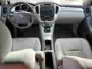 2007 Toyota Highlander с VIN JTEGD21A670165773, выставлен на аукционе Copart как лот 82612065 с пробегом 182 446 миль миль и Списание • Salvage title. История ставок и продаж доступна на DreamBid. Изображение 8.