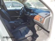 ✅ 2013 Mercedes-Benz GLK 350 • VIN: WDCGG8JB8DG109077 • Lot: 43320652. Wystawiony na IAAI z przebiegiem 218 075 mil. Bezpłatny archiwum sprzedaży aukcyjnych z USA i szczegółowy raport historii pojazdu na DreamBid. Zdjęcie 5.