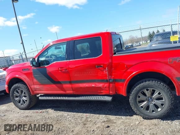 ✅ 2016 Ford F-150 XLT • VIN: 1FTEW1EF3GFA84880 • Lot: 41971349. Listed on IAAI with 165,971 mi. Free auction sales archive from the USA and detailed vehicle history report at DreamBid. Image 14.