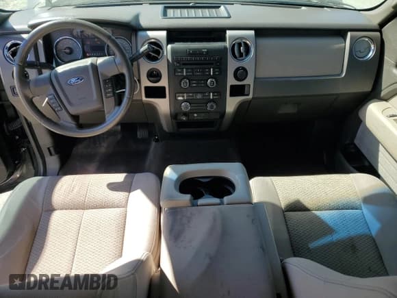 ✅ 2010 Ford F-150 XL • VIN: 1FTEW1C8XAFD39178 • Lot: 86800385. Listed on Copart with 182,408 mi. Free auction sales archive from the USA and detailed vehicle history report at DreamBid. Image 8.