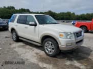 ✅ 2009 Ford Explorer Eddie Bauer • VIN: 1FMEU64E09UA03856 • Lot: 70749095. Wystawiony na Copart z przebiegiem 127 972 mil. Bezpłatny archiwum sprzedaży aukcyjnych z USA i szczegółowy raport historii pojazdu na DreamBid. Zdjęcie 4.