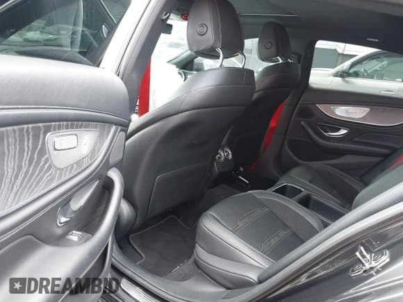 ✅ 2019 Mercedes-Benz AMG GT 53 • VIN: WDD7X6BB6KA007629 • Lot: 41782028. Listed on IAAI with 69,815 mi. Free auction sales archive from the USA and detailed vehicle history report at DreamBid. Image 21.