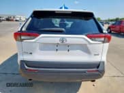 ✅ 2022 Toyota RAV4 XLE • VIN: 2T3W1RFV4NC196382 • Лот: 68278455. Опубликован ранее на Copart с пробегом 33 749 миль. Бесплатный доступ к архиву аукционных продаж из США и подробный отчёт об истории автомобиля на DreamBid. Изображение 6.