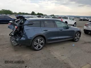 ✅ 2024 Volvo V60 Plus • VIN: YV4L12WY0R2137912 • Lot: 61789334. Wystawiony na Copart z przebiegiem 776 mil. Bezpłatny archiwum sprzedaży aukcyjnych z USA i szczegółowy raport historii pojazdu na DreamBid. Zdjęcie 3.