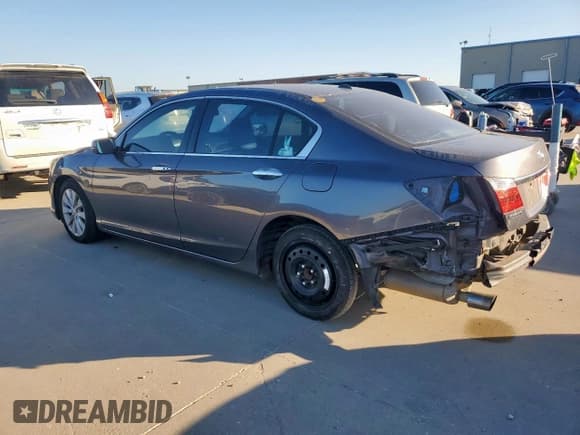 ✅ 2015 Honda Accord EX-L • VIN: 1HGCR3F89FA003565 • Лот: 85193085. Опубликован ранее на Copart с пробегом 137 447 миль. Бесплатный доступ к архиву аукционных продаж из США и подробный отчёт об истории автомобиля на DreamBid. Изображение 2.