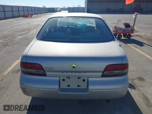 ✅ 1997 Nissan Altima XE • VIN: 1N4BU31D4VC221788 • Лот: 41356945. Опубликован ранее на IAAI с пробегом 136 931 миль. Бесплатный доступ к архиву аукционных продаж из США и подробный отчёт об истории автомобиля на DreamBid. Изображение 16.