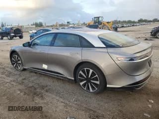 ✅ 2023 Lucid Air Touring • VIN: 50EA1TEA5PA004467 • Lot: 76620154. Wystawiony na Copart z przebiegiem 6 108 mil. Bezpłatny archiwum sprzedaży aukcyjnych z USA i szczegółowy raport historii pojazdu na DreamBid. Zdjęcie 2.