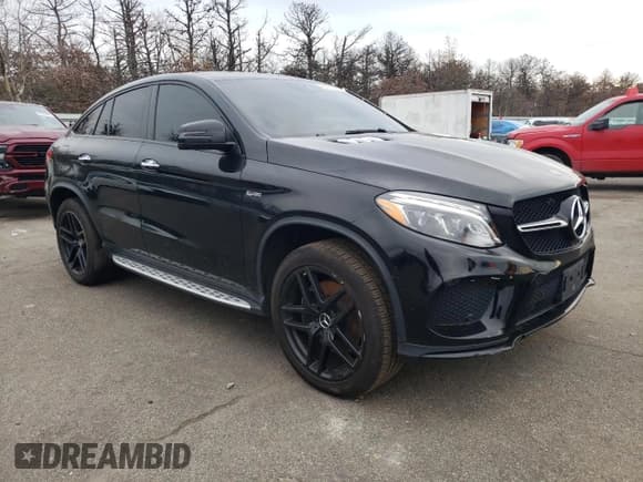 ✅ 2019 Mercedes-Benz GLE 43 AMG • VIN: 4JGED6EB4KA153593 • Lot: 92451995. Wystawiony na Copart z przebiegiem 85 780 mil. Bezpłatny archiwum sprzedaży aukcyjnych z USA i szczegółowy raport historii pojazdu na DreamBid. Zdjęcie 4.