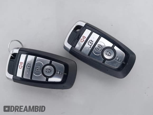 ✅ 2021 Ford Explorer ST • VIN: 1FM5K8GC5MGA17190 • Lot: 41935751. Wystawiony na IAAI z przebiegiem 72 143 mil. Bezpłatny archiwum sprzedaży aukcyjnych z USA i szczegółowy raport historii pojazdu na DreamBid. Zdjęcie 11.