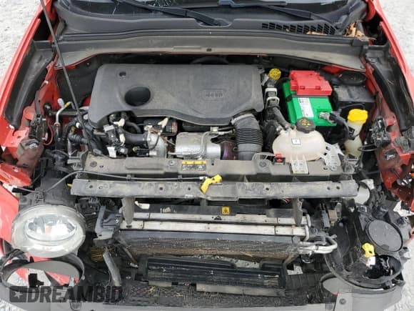 ✅ 2019 Jeep Renegade Limited • VIN: ZACNJBD11KPJ91150 • Lot: 42922015. Wystawiony na Copart z przebiegiem Nie podano. Bezpłatny archiwum sprzedaży aukcyjnych z USA i szczegółowy raport historii pojazdu na DreamBid. Zdjęcie 13.