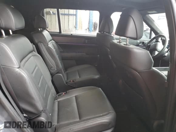 ✅ 2024 Hyundai Santa Fe Calligraphy • VIN: 5NMP5DG12RH015120 • Lot: 55753655. Listed on Copart with 15,653 mi. Free auction sales archive from the USA and detailed vehicle history report at DreamBid. Image 11.