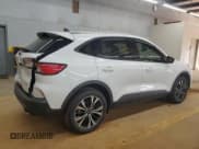 ✅ 2021 Ford Escape SE • VIN: 1FMCU9G66MUA30064 • Lot: 91374595. Listed on Copart with 42,025 mi. Free auction sales archive from the USA and detailed vehicle history report at DreamBid. Image 3.