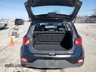 ✅ 2022 Hyundai Venue SEL • VIN: KMHRC8A37NU177811 • Lot: 43708975. Wystawiony na Copart z przebiegiem 52 895 mil. Bezpłatny archiwum sprzedaży aukcyjnych z USA i szczegółowy raport historii pojazdu na DreamBid. Zdjęcie 6.