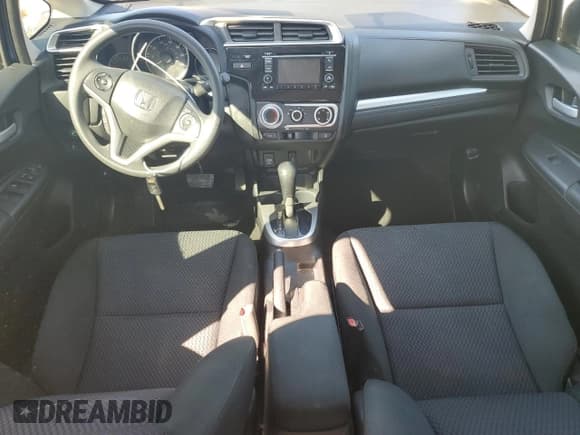 ✅ 2020 Honda Fit LX • VIN: 3HGGK5H49LM716041 • Лот: 86453285. Опубликован ранее на Copart с пробегом 78 965 миль. Бесплатный доступ к архиву аукционных продаж из США и подробный отчёт об истории автомобиля на DreamBid. Изображение 8.