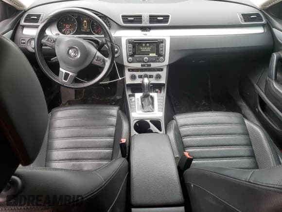 ✅ 2015 Volkswagen CC R-Line • VIN: WVWBN7AN5FE817893 • Lot: 89400875. Listed on Copart with 154,105 mi. Free auction sales archive from the USA and detailed vehicle history report at DreamBid. Image 8.