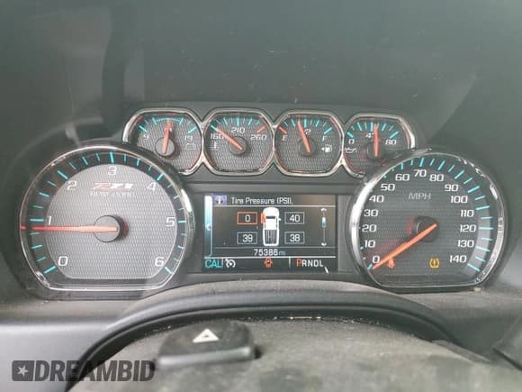 ✅ 2019 Chevrolet Silverado 1500 LT • VIN: 2GCVKPEC1K1199661 • Lot: 71623334. Wystawiony na Copart z przebiegiem 75 386 mil. Bezpłatny archiwum sprzedaży aukcyjnych z USA i szczegółowy raport historii pojazdu na DreamBid. Zdjęcie 9.