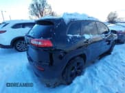 ✅ 2017 Jeep Cherokee Limited • VIN: 1C4PJMDB3HW632093 • Lot: 43879830. Wystawiony na IAAI z przebiegiem 162 536 mil. Bezpłatny archiwum sprzedaży aukcyjnych z USA i szczegółowy raport historii pojazdu na DreamBid. Zdjęcie 4.