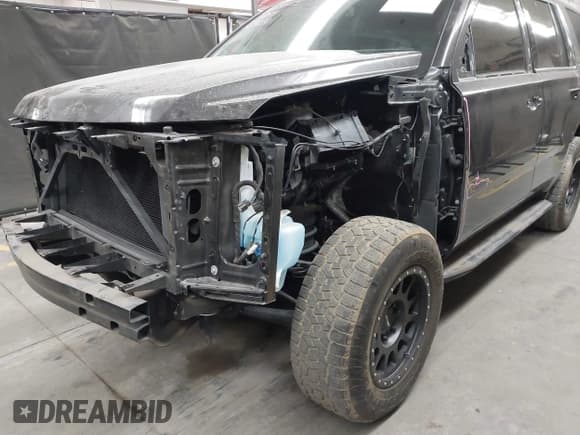 ✅ 2018 Chevrolet Tahoe LT • VIN: 1GNSCBKC5JR290050 • Lot: 41569159. Listed on IAAI with 60,429 mi. Free auction sales archive from the USA and detailed vehicle history report at DreamBid. Image 6.