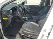 ✅ 2016 Hyundai Santa Fe • VIN: 5XYZWDLA5GG318718 • Лот: 59005404. Опубликован ранее на Copart с пробегом 126 700 миль. Бесплатный доступ к архиву аукционных продаж из США и подробный отчёт об истории автомобиля на DreamBid. Изображение 7.