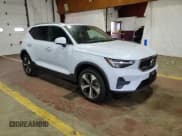 ✅ 2025 Volvo XC40 Core Bright Theme • VIN: YV4L12UJ4S2550704 • Lot: 66218795. Listed on Copart with 3,123 mi. Free auction sales archive from the USA and detailed vehicle history report at DreamBid. Image 14.
