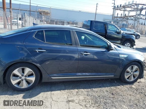 ✅ 2015 Kia Optima EX • VIN: KNAGN4AD3F5084171 • Lot: 42660550. Wystawiony na IAAI z przebiegiem 153 423 mil. Bezpłatny archiwum sprzedaży aukcyjnych z USA i szczegółowy raport historii pojazdu na DreamBid. Zdjęcie 14.