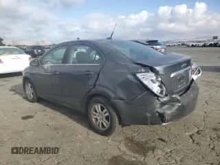 2012 Chevrolet Sonic LT с VIN 1G1JD5SBXC4225133, выставлен на аукционе Copart как лот 68525054 с пробегом 93 000 миль миль и Списание • Salvage title. История ставок и продаж доступна на DreamBid. Изображение 2.