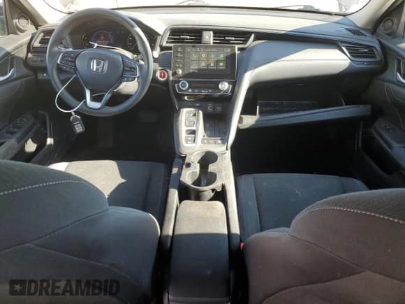 ✅ 2019 Honda Insight EX • VIN: 19XZE4F55KE010925 • Лот: 64473065. Опубликован ранее на Copart с пробегом 106 299 миль. Бесплатный доступ к архиву аукционных продаж из США и подробный отчёт об истории автомобиля на DreamBid. Изображение 8.