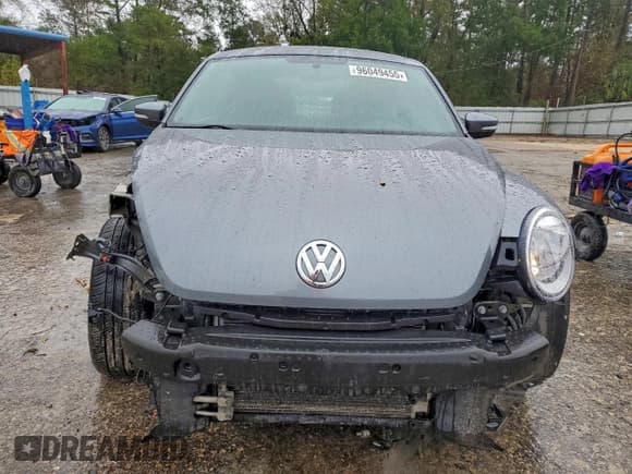 ✅ 2019 Volkswagen Beetle S • VIN: 3VWFD7AT3KM706621 • Lot: 95909605. Listed on Copart with Not provided. Free auction sales archive from the USA and detailed vehicle history report at DreamBid. Image 5.