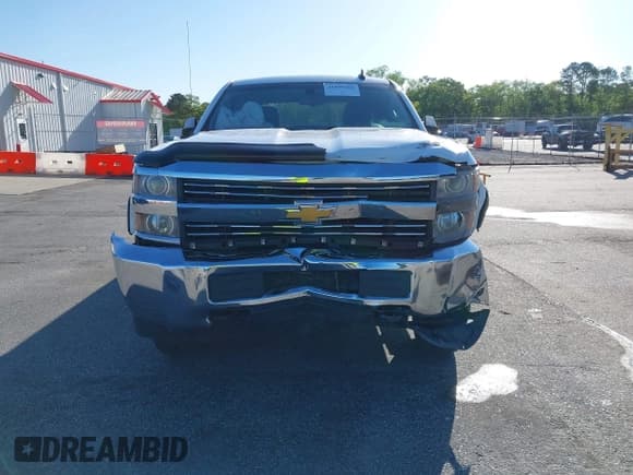 ✅ 2015 Chevrolet Silverado 2500HD LT • VIN: 1GC1KVE84FF567876 • Lot: 41898166. Listed on IAAI with 110,280 mi. Free auction sales archive from the USA and detailed vehicle history report at DreamBid. Image 12.