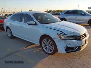 ✅ 2018 Volkswagen Passat SE • VIN: 1VWBA7A38JC006214 • Lot: 43627748. Listed on IAAI with 142,802 mi. Free auction sales archive from the USA and detailed vehicle history report at DreamBid. Image 1.