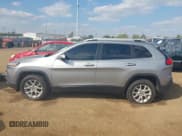 ✅ 2017 Jeep Cherokee Latitude • VIN: 1C4PJMCS5HW529744 • Лот: 43240997. Опубликован ранее на IAAI с пробегом 90 360 миль. Бесплатный доступ к архиву аукционных продаж из США и подробный отчёт об истории автомобиля на DreamBid. Изображение 15.