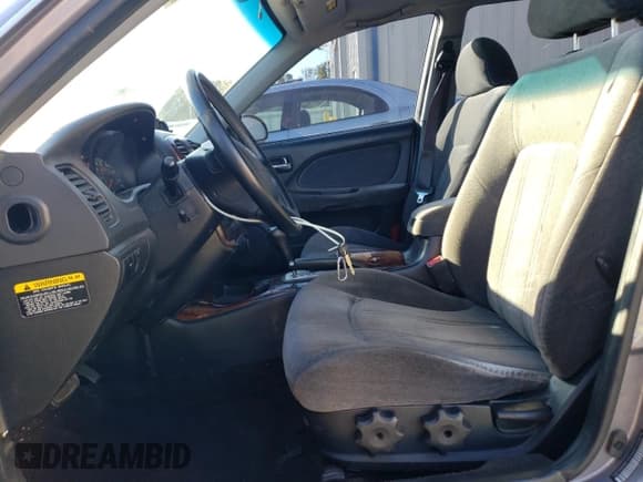 ✅ 2005 Hyundai Sonata GLS • VIN: KMHWF35H45A158878 • Лот: 76386204. Опубликован ранее на Copart с пробегом 117 846 миль. Бесплатный доступ к архиву аукционных продаж из США и подробный отчёт об истории автомобиля на DreamBid. Изображение 7.