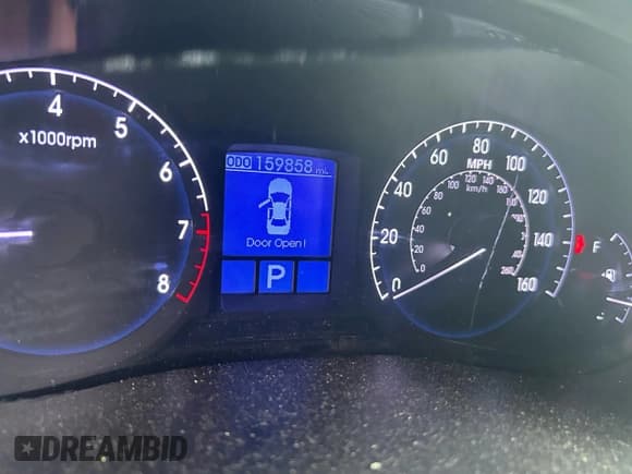 ✅ 2013 Hyundai Genesis 3.8L • VIN: KMHGC4DD7DU221101 • Lot: 92113105. Wystawiony na Copart z przebiegiem 159 858 mil. Bezpłatny archiwum sprzedaży aukcyjnych z USA i szczegółowy raport historii pojazdu na DreamBid. Zdjęcie 8.