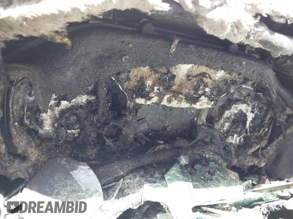 ✅ 2022 GMC Sierra 1500 Elevation • VIN: 1GTR8CEK3NZ146360 • Lot: 42725489. Listed on IAAI with Not provided. Free auction sales archive from the USA and detailed vehicle history report at DreamBid. Image 14.