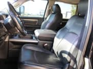 ✅ 2018 Ram 3500 Laramie • VIN: 3C63R3ML5JG164325 • Lot: 86876585. Wystawiony na Copart z przebiegiem 96 690 mil. Bezpłatny archiwum sprzedaży aukcyjnych z USA i szczegółowy raport historii pojazdu na DreamBid. Zdjęcie 9.