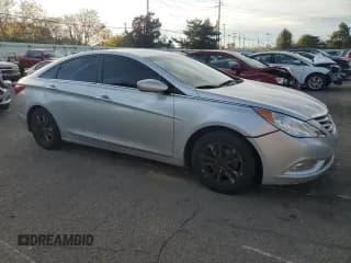 ✅ 2013 Hyundai Sonata GLS • VIN: 5NPEB4AC4DH594679 • Lot: 82479825. Listed on Copart with 265,605 mi. Free auction sales archive from the USA and detailed vehicle history report at DreamBid. Image 4.