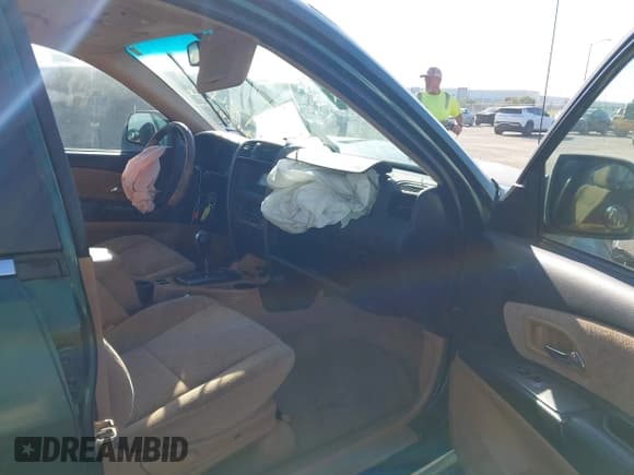 ✅ 2002 Isuzu Axiom • VIN: 4S2CE58X124604511 • Lot: 43443038. Wystawiony na IAAI z przebiegiem 67 623 mil. Bezpłatny archiwum sprzedaży aukcyjnych z USA i szczegółowy raport historii pojazdu na DreamBid. Zdjęcie 5.