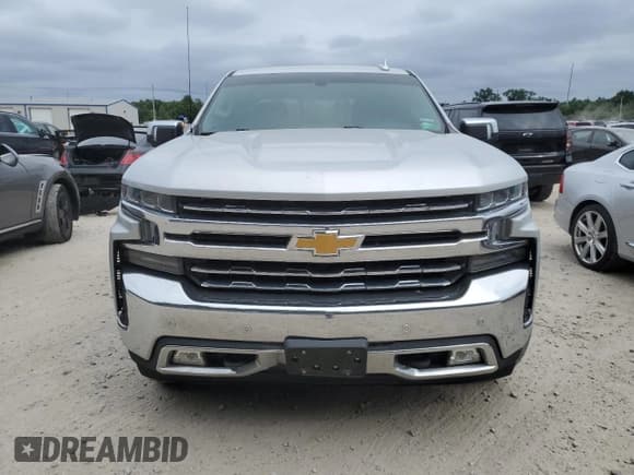 ✅ 2021 Chevrolet Silverado 1500 LTZ • VIN: 3GCUYGED8MG390782 • Lot: 63984184. Wystawiony na Copart z przebiegiem 120 132 mil. Bezpłatny archiwum sprzedaży aukcyjnych z USA i szczegółowy raport historii pojazdu na DreamBid. Zdjęcie 5.