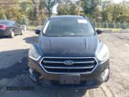 ✅ 2017 Ford Escape SE • VIN: 1FMCU9G99HUD47742 • Lot: 43352343. Listed on IAAI with 110,857 mi. Free auction sales archive from the USA and detailed vehicle history report at DreamBid. Image 6.